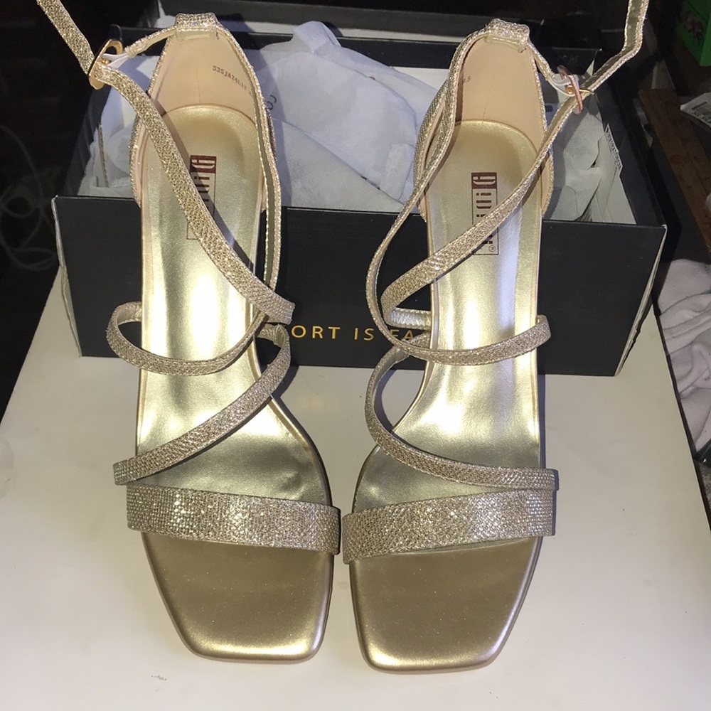 Elegant Gold Women’s Strappy Heels